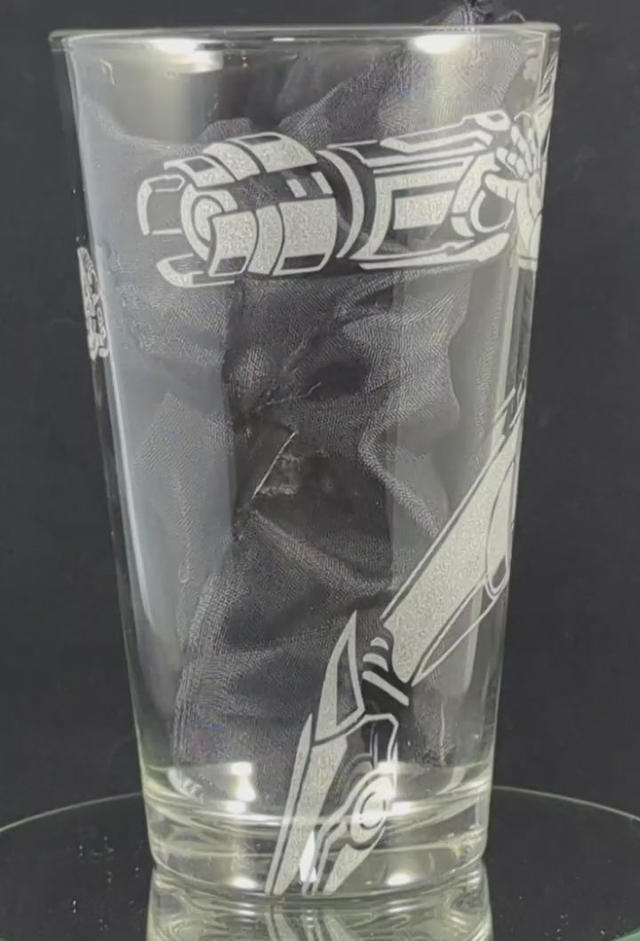 Samus and Power Suit from Metroid Laser Engraved Pint Glass
