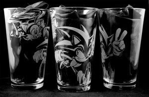 Sonic and Tails Laser Engraved Pint Glass